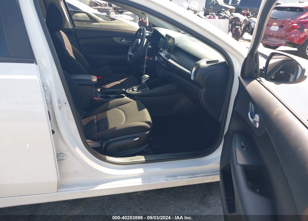 2021 KIA FORTE LXS VIN: 3KPF24AD0ME290752