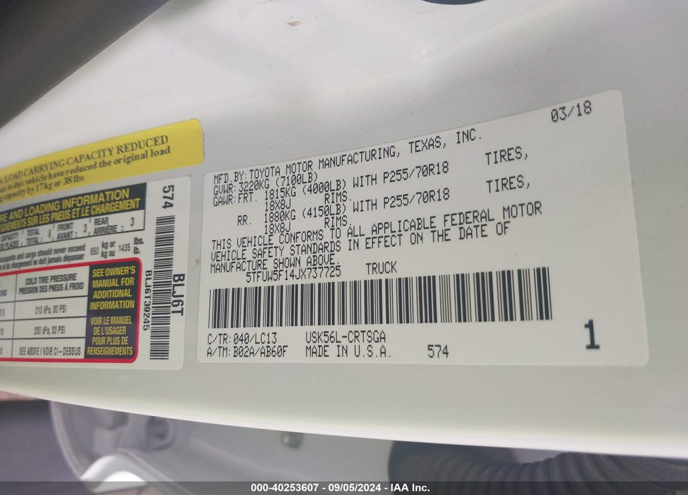 2018 TOYOTA TUNDRA SR 5.7L V8 VIN: 5TFUW5F14JX737725