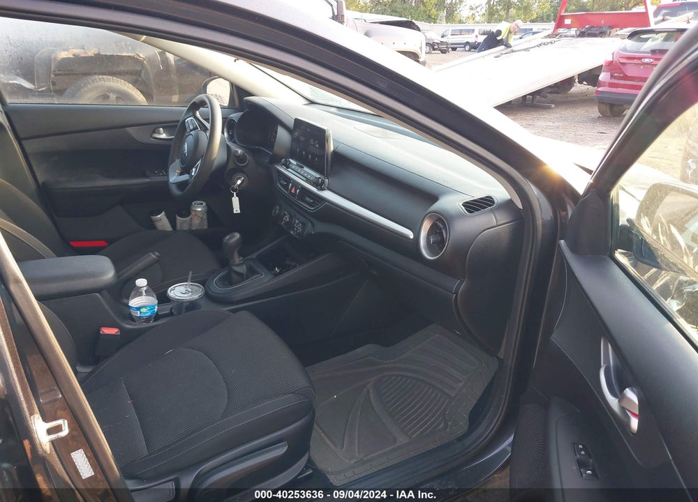 2020 KIA FORTE FE VIN: 3KPF24AD8LE155078