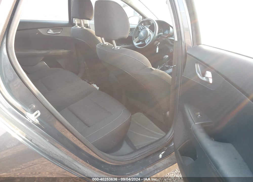 2020 KIA FORTE FE VIN: 3KPF24AD8LE155078