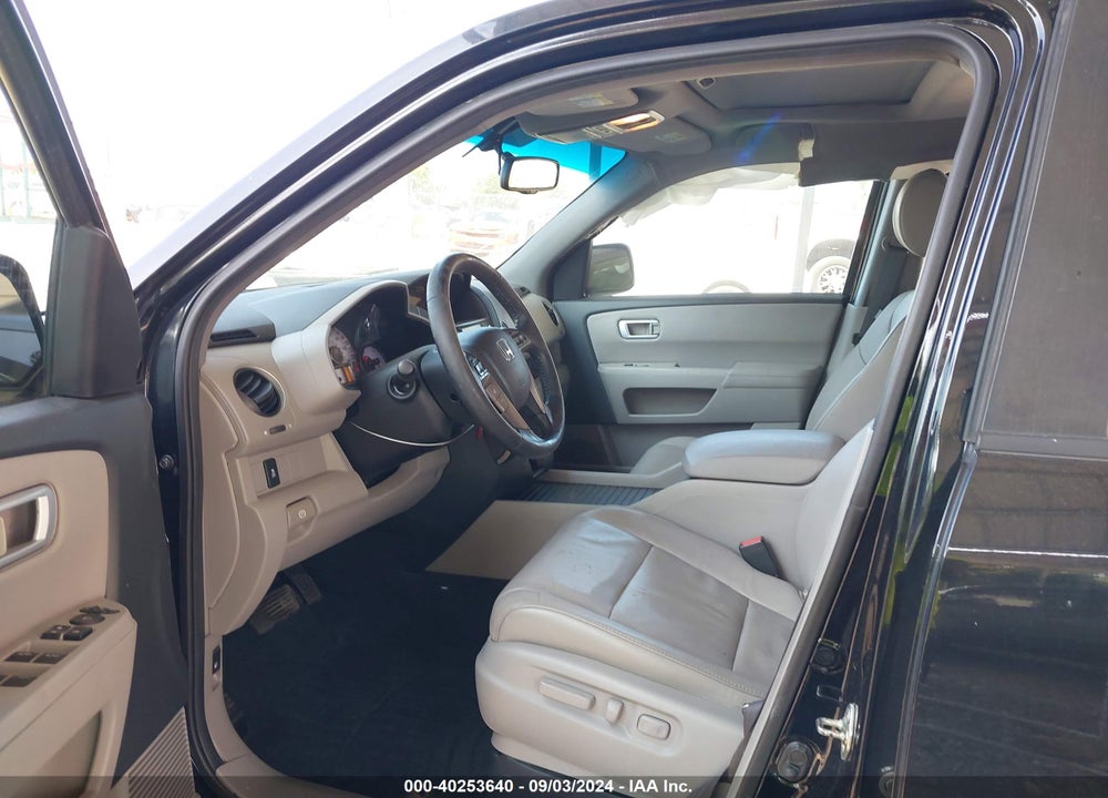 2014 HONDA PILOT EX-L VIN: 5FNYF4H56EB025910