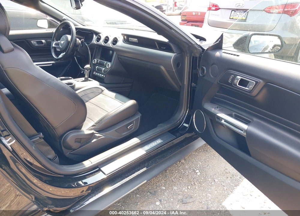 2019 FORD MUSTANG ECOBOOST PREMIUM VIN: 1FATP8UH1K5199014