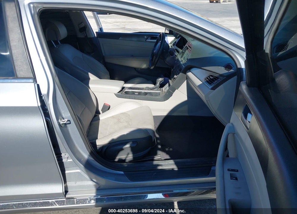 2016 HYUNDAI SONATA SPORT VIN: 5NPE34AF2GH356292