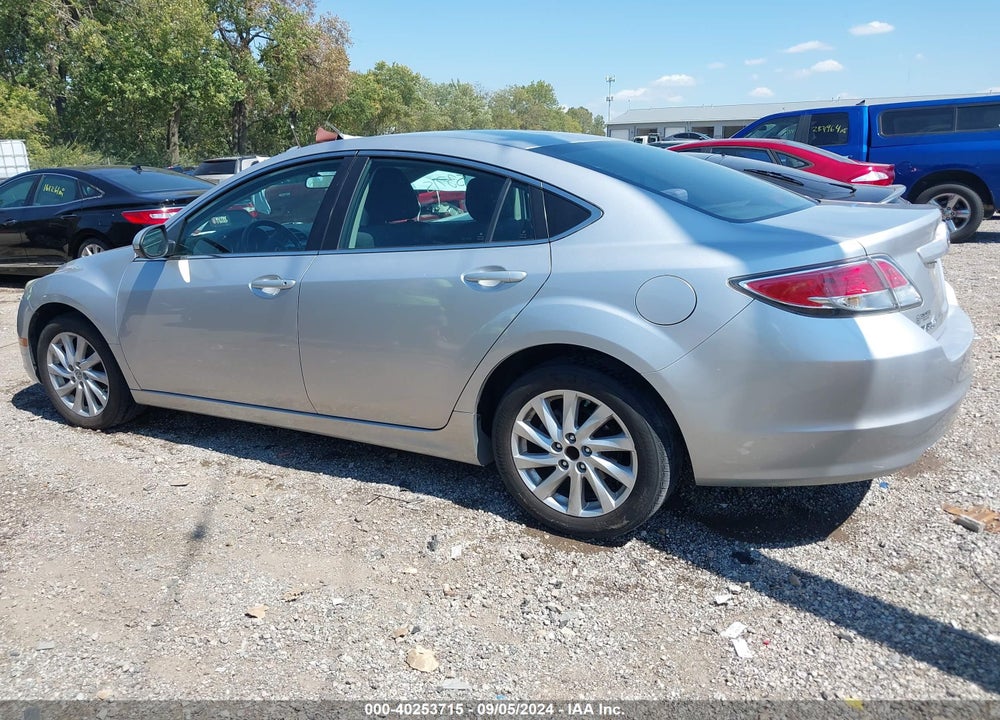 2011 MAZDA 6 I TOURING VIN: 1YVHZ8CH6B5M01352