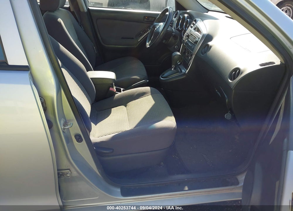 2005 TOYOTA MATRIX VIN: 2T1KR32E65C486674