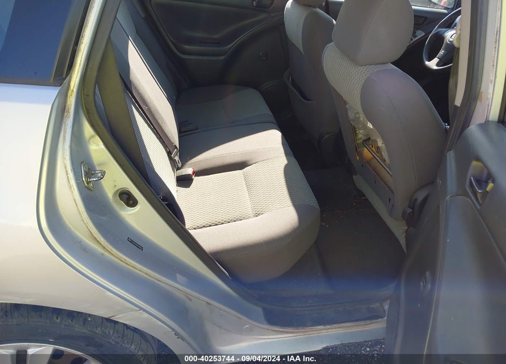 2005 TOYOTA MATRIX VIN: 2T1KR32E65C486674