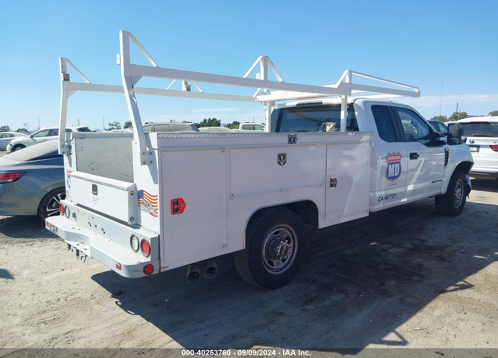 2019 FORD F-350 CHASSIS XL VIN: 1FD8X3ET9KEF25630