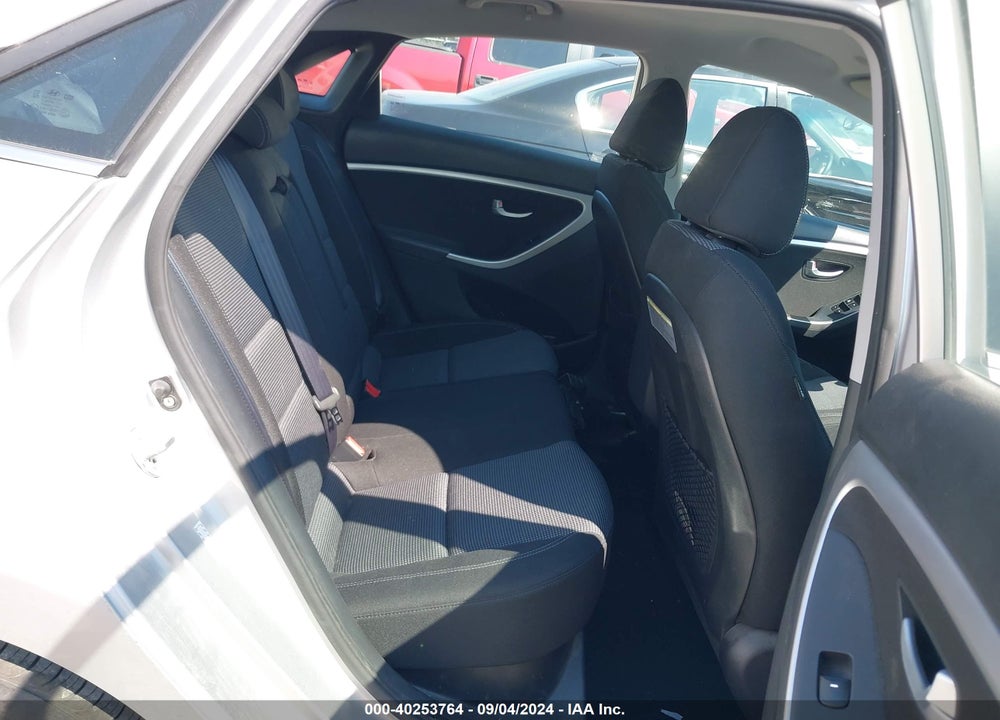 2016 HYUNDAI ELANTRA GT VIN: KMHD35LH3GU283337