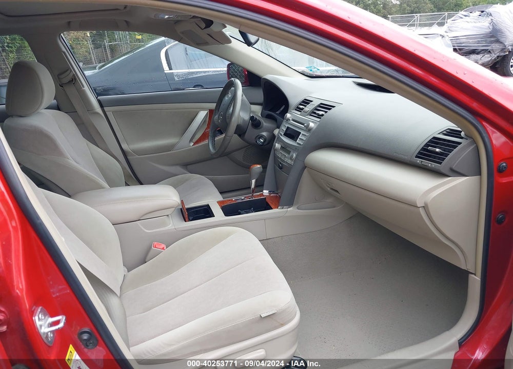 2011 TOYOTA CAMRY XLE VIN: 4T1BF3EK2BU653018