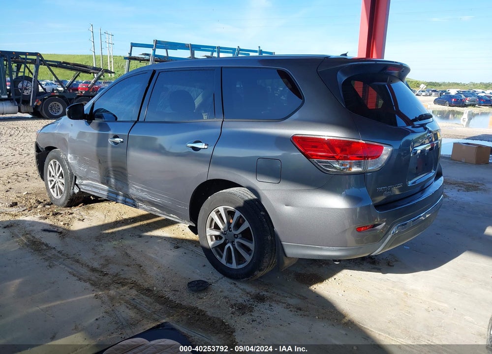 2015 NISSAN PATHFINDER S VIN: 5N1AR2MN1FC627417