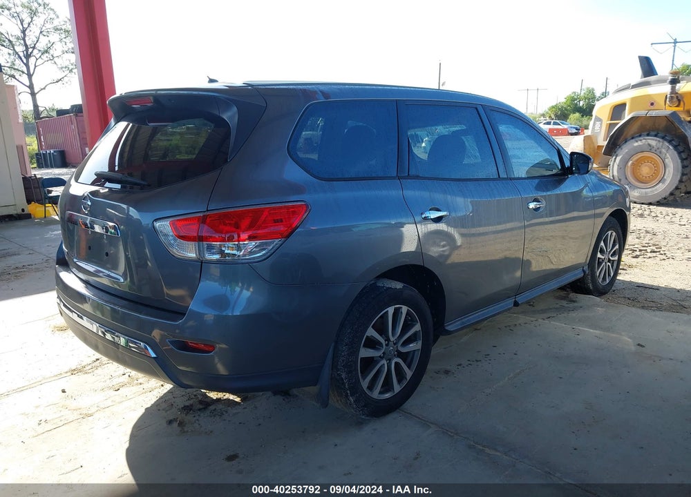 2015 NISSAN PATHFINDER S VIN: 5N1AR2MN1FC627417
