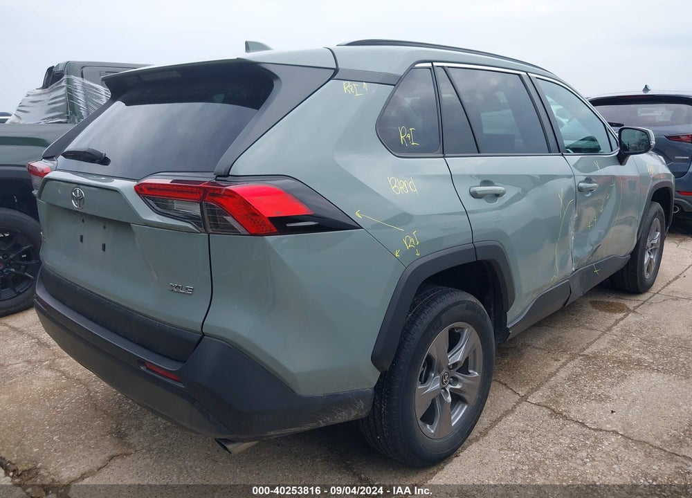 2022 TOYOTA RAV4 XLE VIN: 2T3W1RFV3NW209993