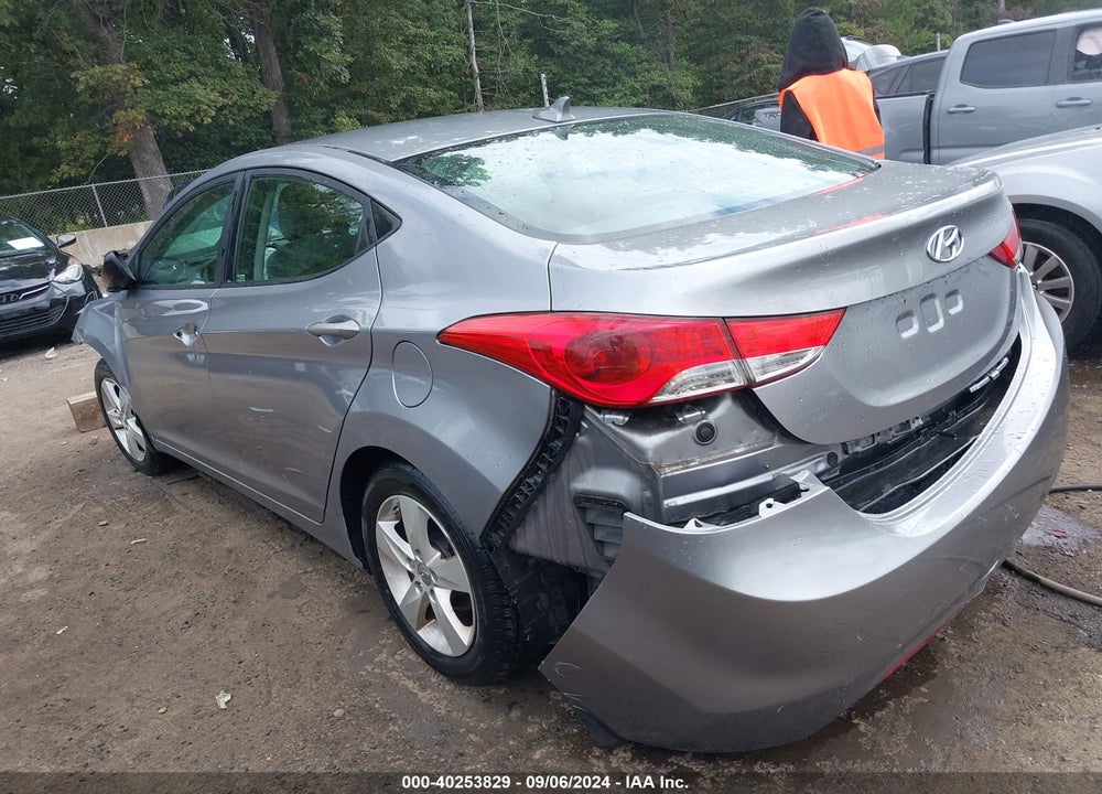2013 HYUNDAI ELANTRA GLS VIN: KMHDH4AE8DU583195