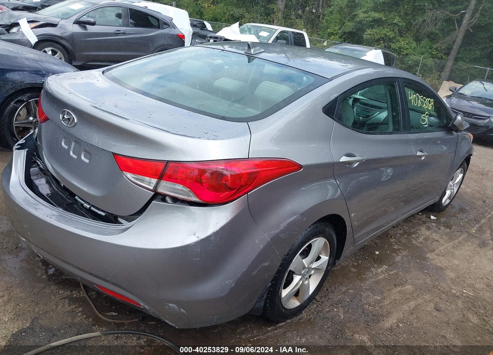 2013 HYUNDAI ELANTRA GLS VIN: KMHDH4AE8DU583195