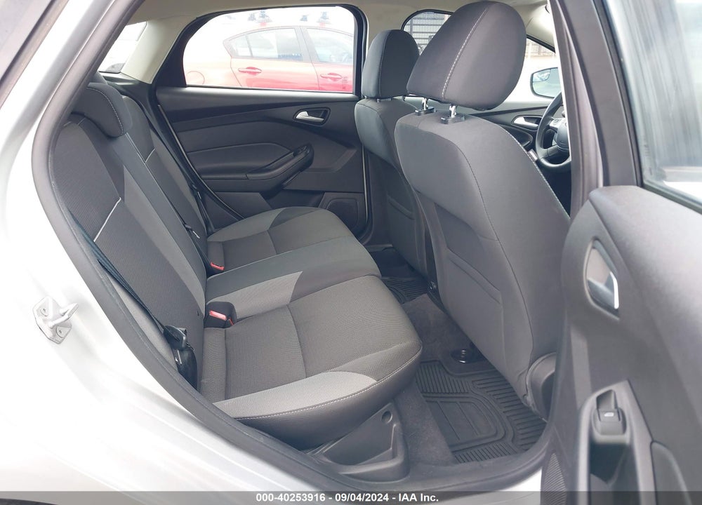 2013 FORD FOCUS SE VIN: 1FADP3K21DL363415