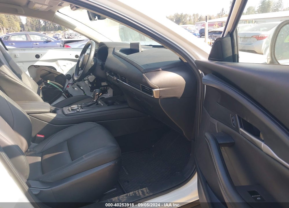 2021 MAZDA CX-30 SELECT VIN: 3MVDMBBL4MM244101