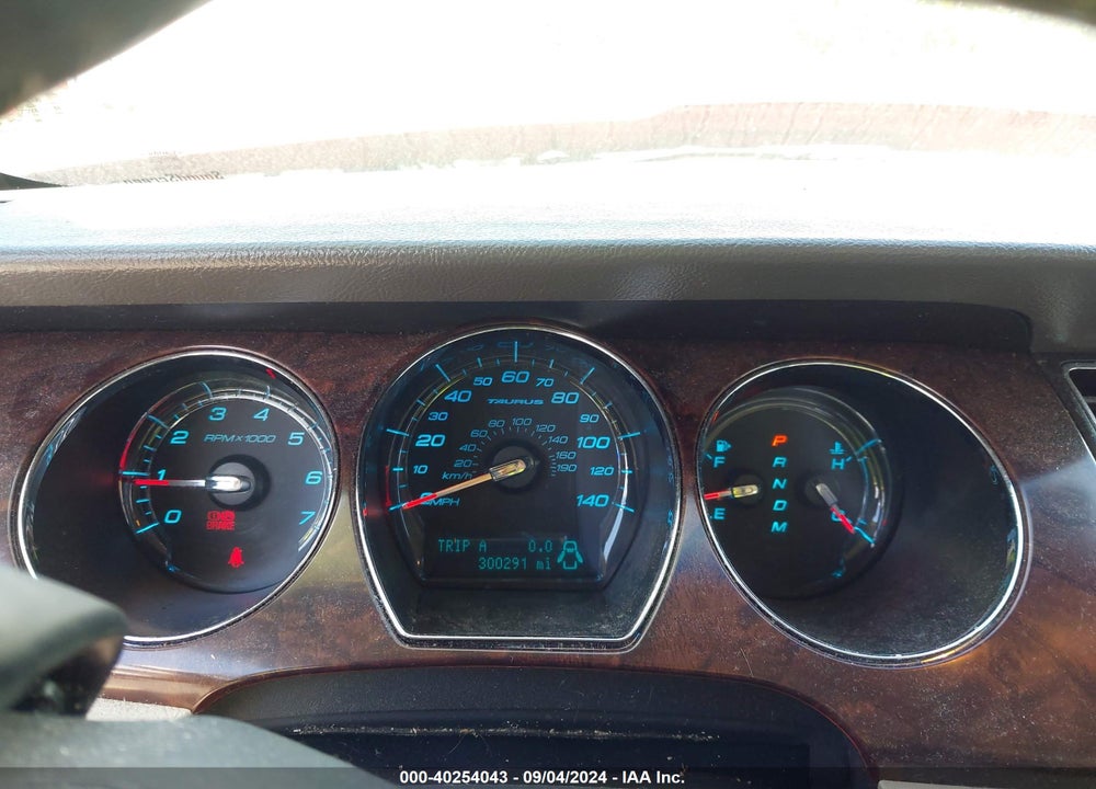 2010 FORD TAURUS VIN: 1FAHP2HW9AG104178