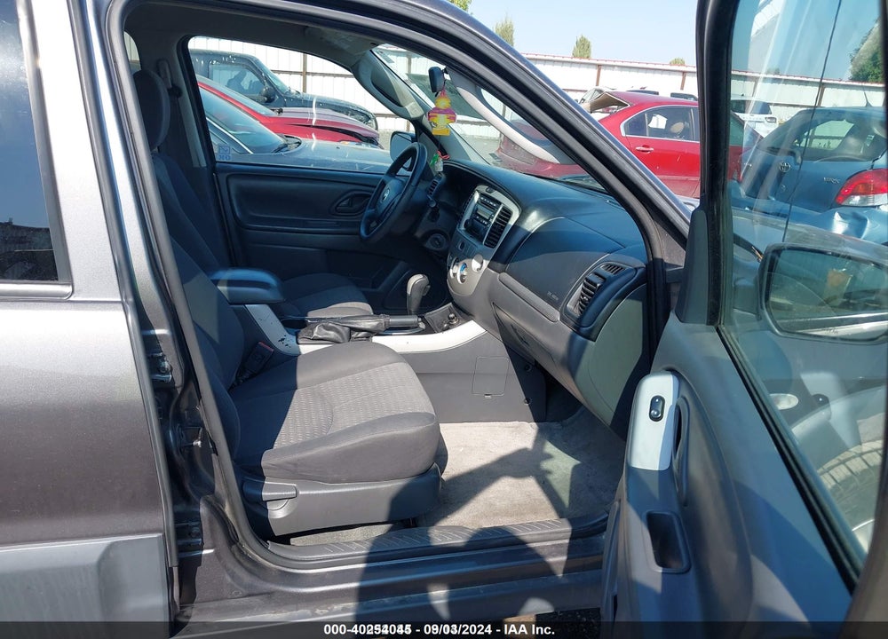 2006 MAZDA TRIBUTE I VIN: 4F2YZ92ZX6KM33928