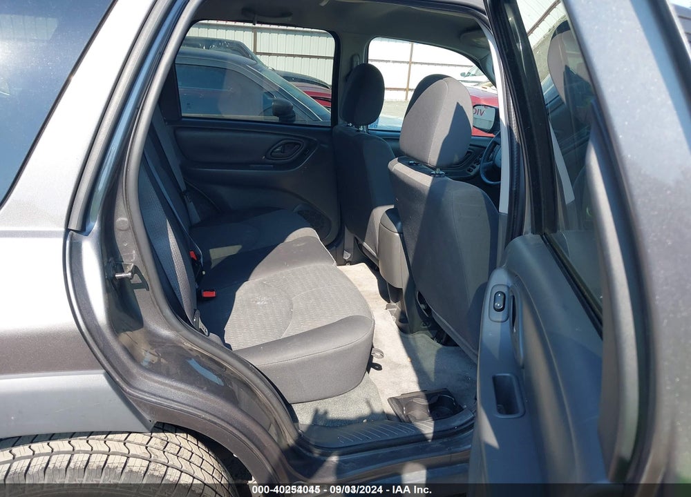2006 MAZDA TRIBUTE I VIN: 4F2YZ92ZX6KM33928