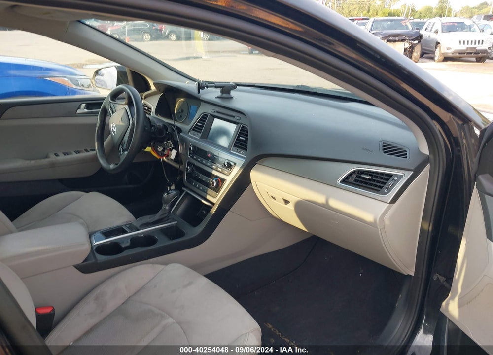 2016 HYUNDAI SONATA SE VIN: 5NPE24AFXGH421148