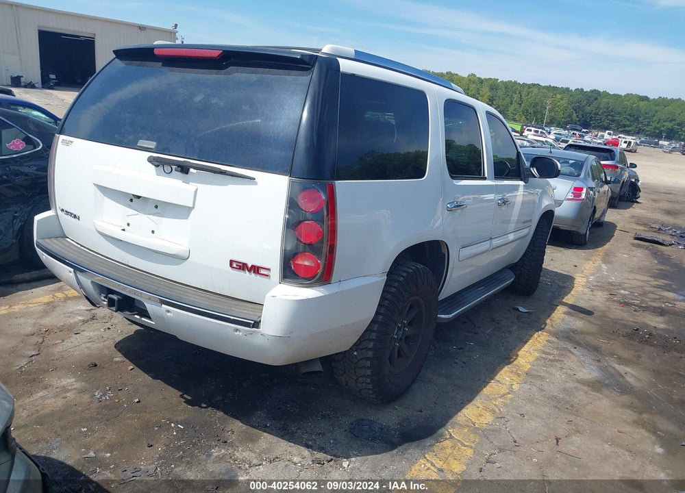 2008 GMC YUKON DENALI VIN: 1GKFK63858J227865
