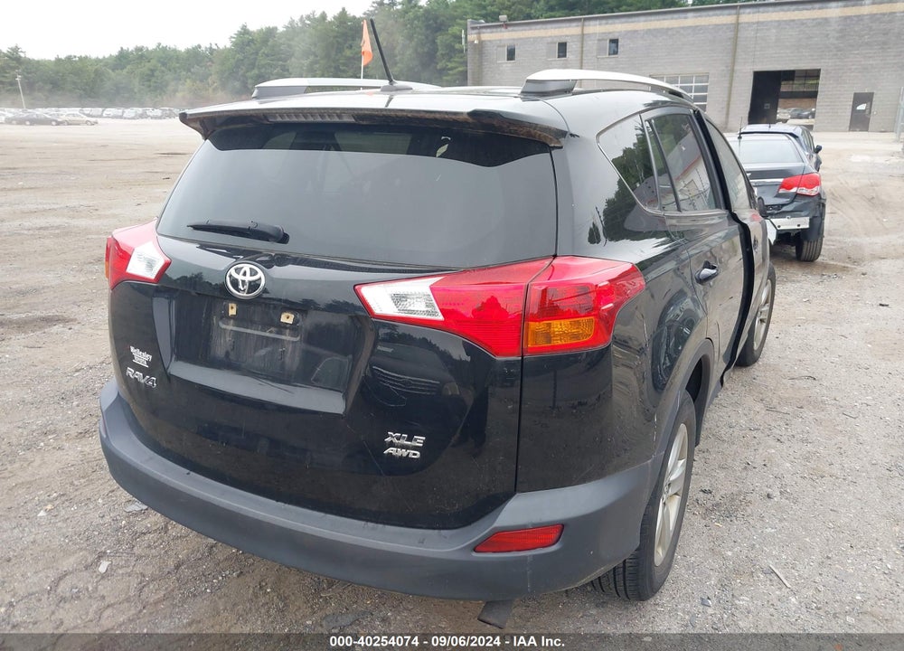 2015 TOYOTA RAV4 XLE VIN: 2T3RFREV9FW367949