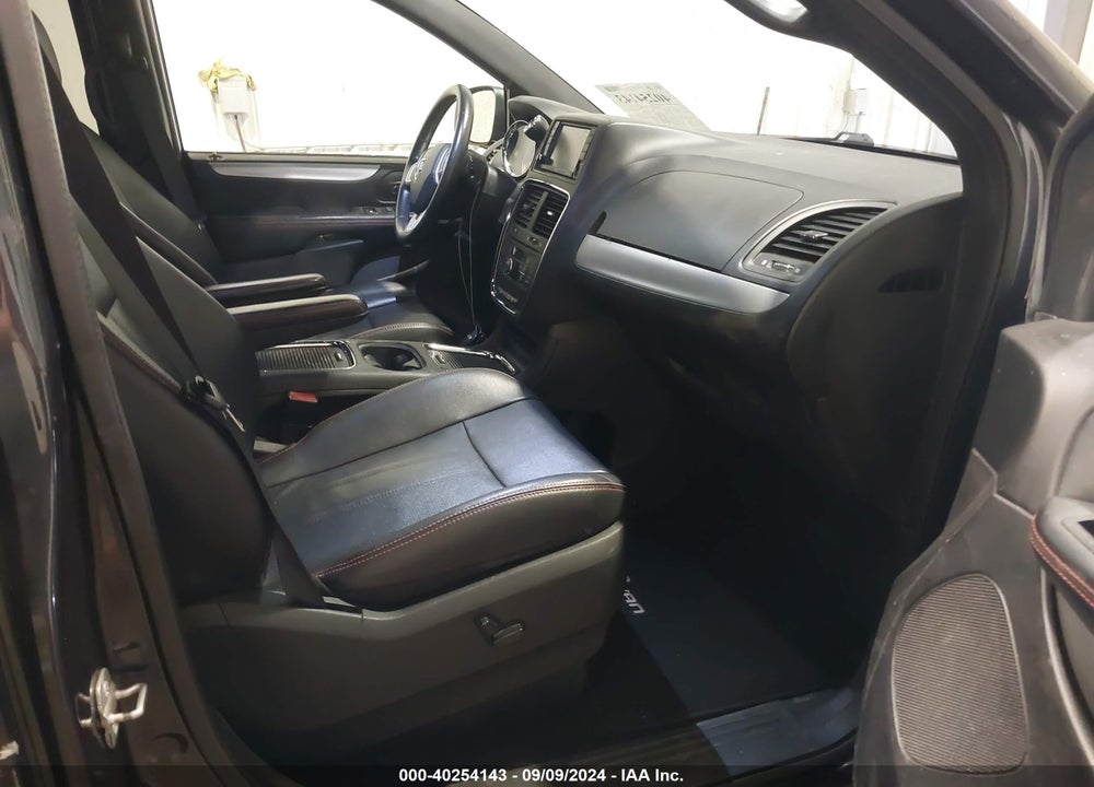 2014 DODGE GRAND CARAVAN R/T VIN: 2C4RDGEG0ER385437