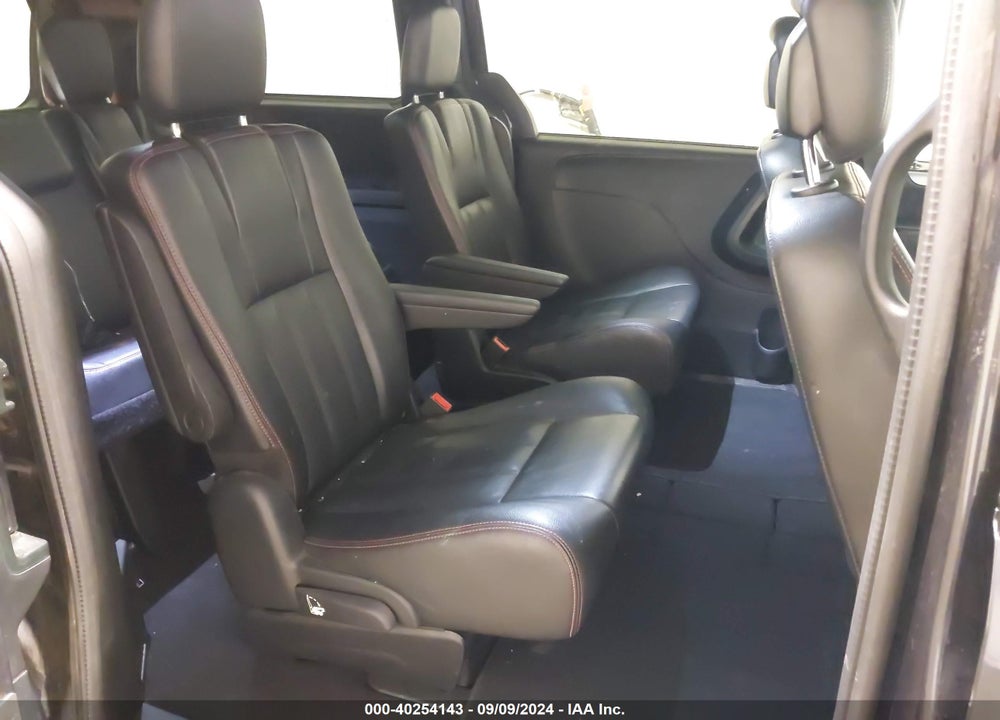 2014 DODGE GRAND CARAVAN R/T VIN: 2C4RDGEG0ER385437