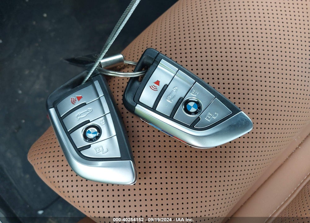 2023 BMW X5 PHEV XDRIVE45E VIN: 5UXTA6C05P9R04715