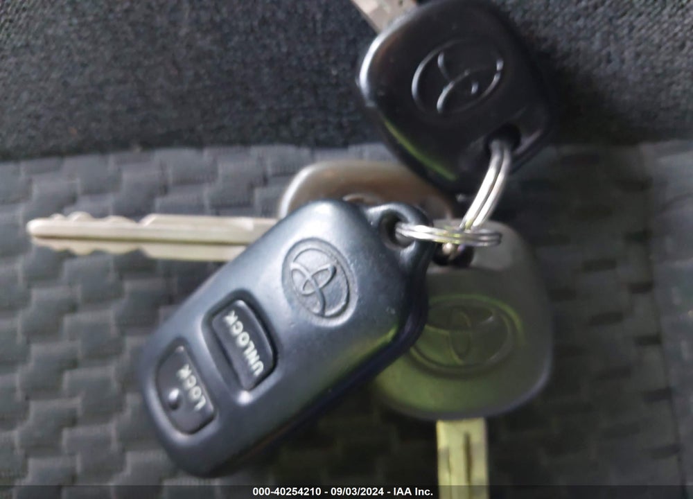 2007 TOYOTA COROLLA S VIN: 1NXBR32E07Z871925