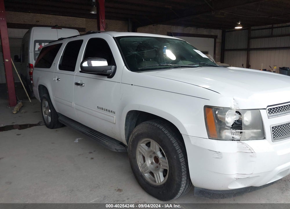 2014 CHEVROLET SUBURBAN 1500 LT VIN: 1GNSCJE05ER202809