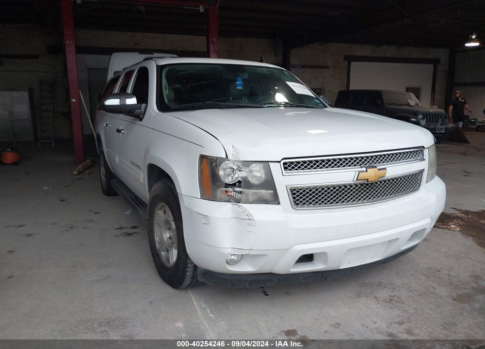 2014 CHEVROLET SUBURBAN 1500 LT VIN: 1GNSCJE05ER202809