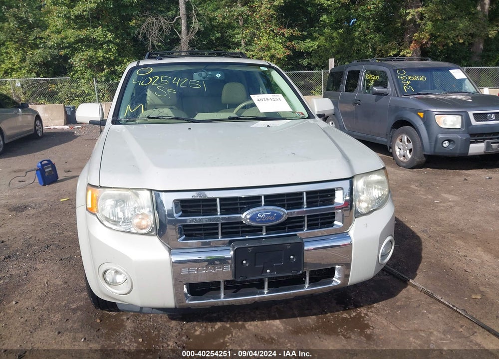 2008 FORD ESCAPE LIMITED VIN: 1FMCU04198KA06640