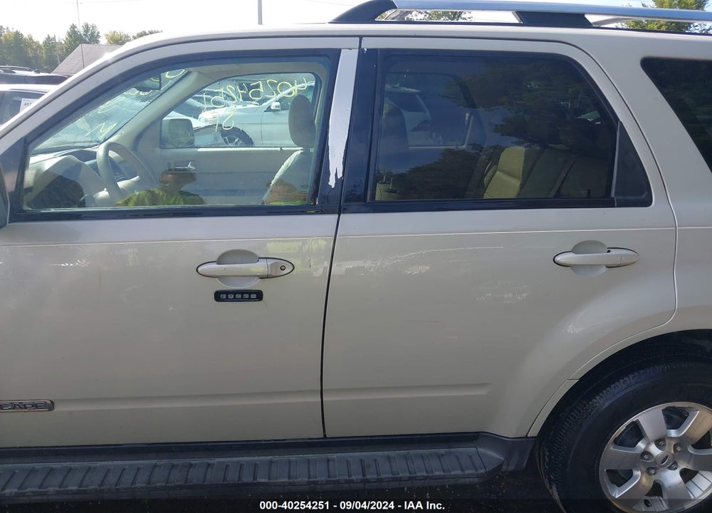 2008 FORD ESCAPE LIMITED VIN: 1FMCU04198KA06640