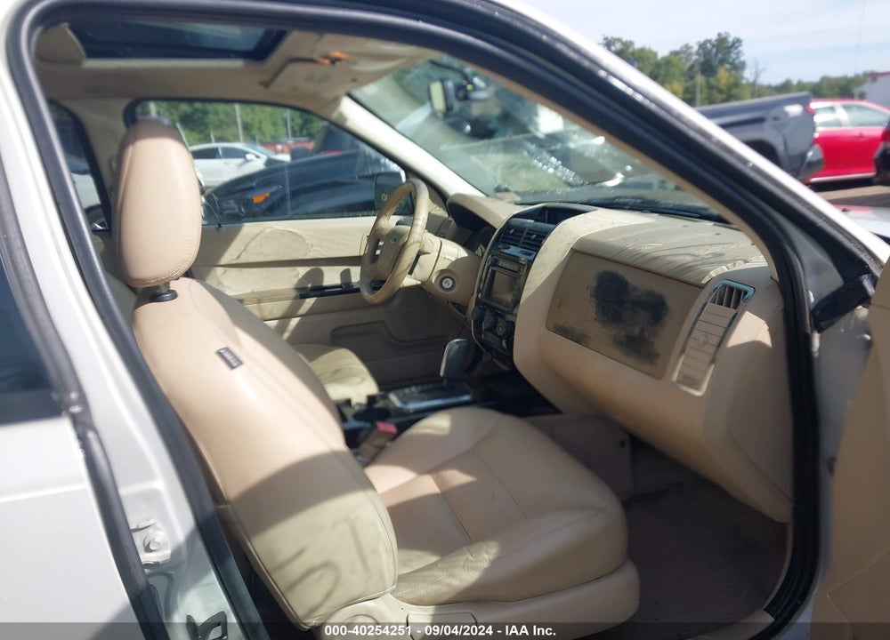 2008 FORD ESCAPE LIMITED VIN: 1FMCU04198KA06640
