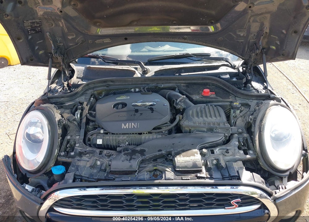 2015 MINI HARDTOP COOPER S VIN: WMWXU3C59F2B55767