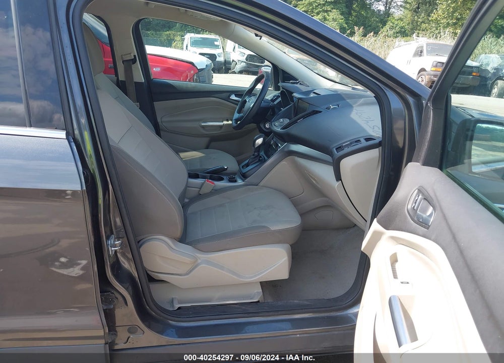 2015 FORD ESCAPE SE VIN: 1FMCU9GX5FUA98271