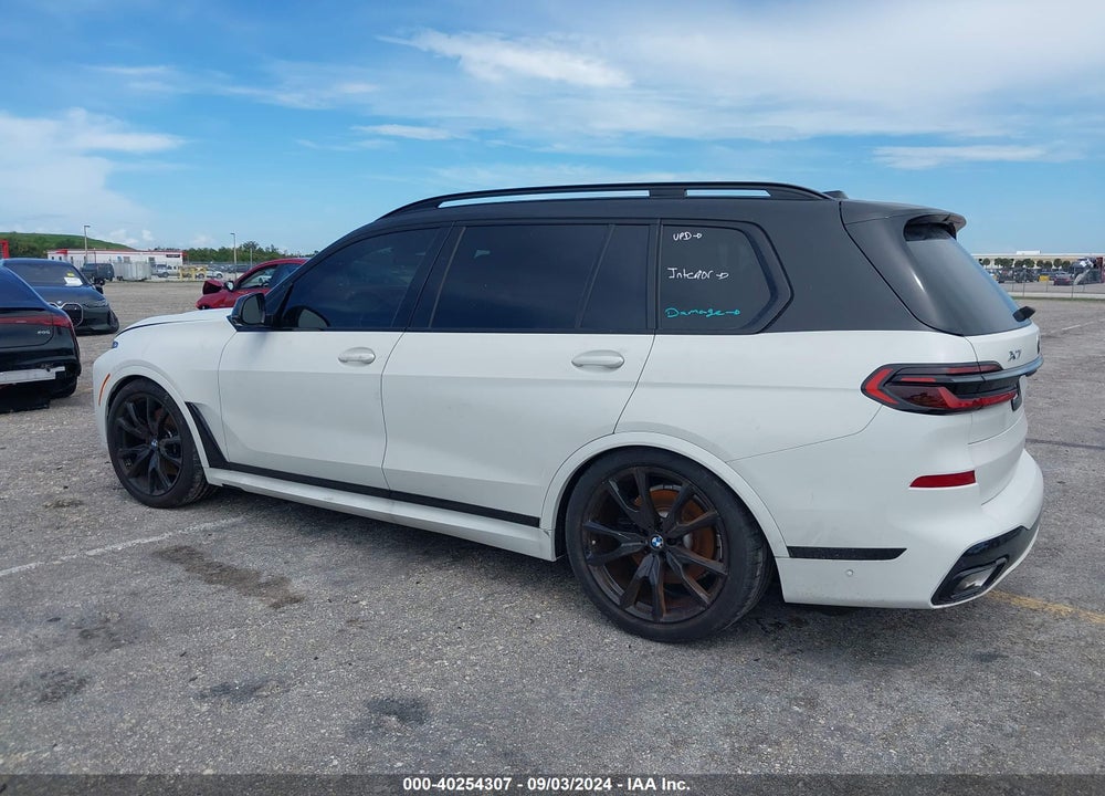 2024 BMW X7 XDRIVE40I VIN: 5UX23EM03R9T66775
