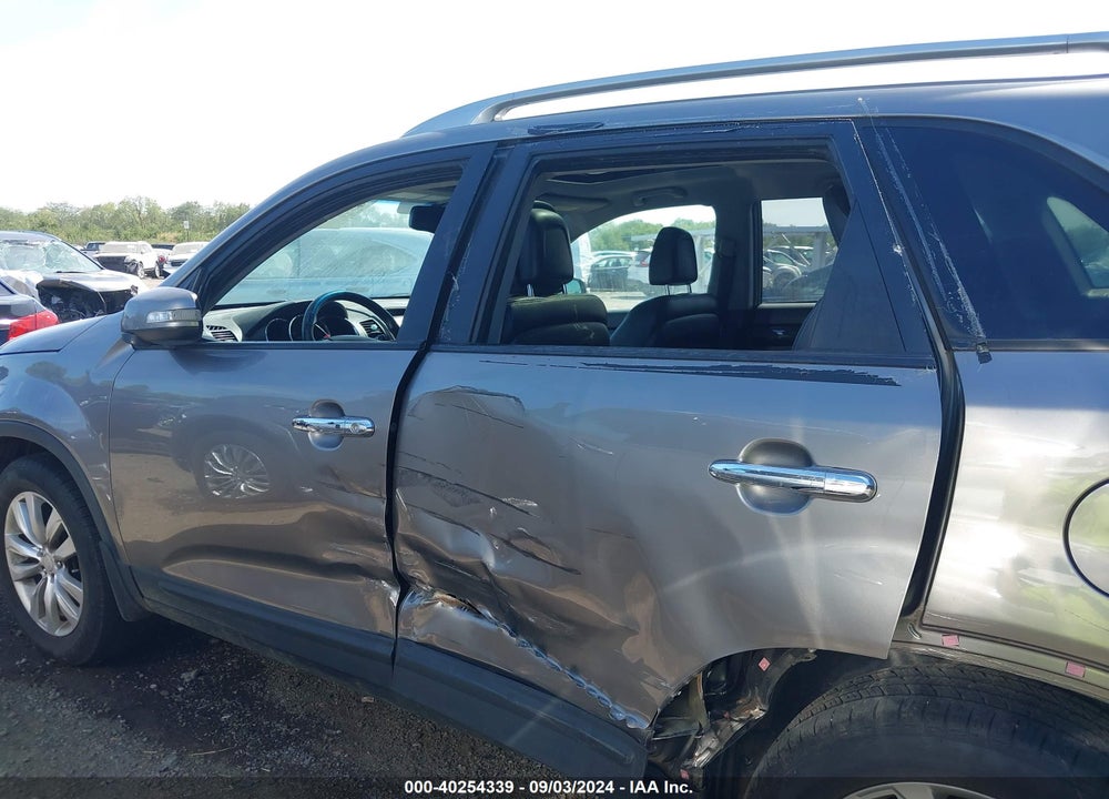 2011 KIA SORENTO EX V6 VIN: 5XYKU4A23BG103754