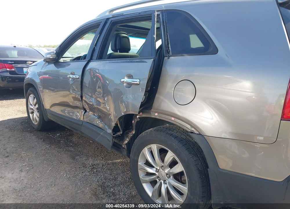 2011 KIA SORENTO EX V6 VIN: 5XYKU4A23BG103754