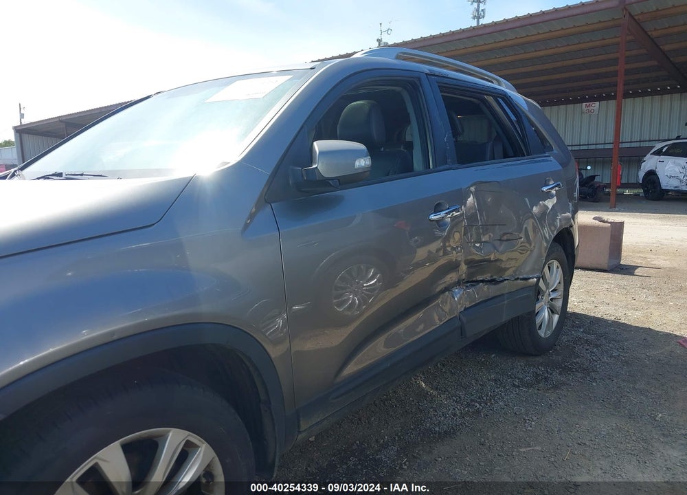 2011 KIA SORENTO EX V6 VIN: 5XYKU4A23BG103754