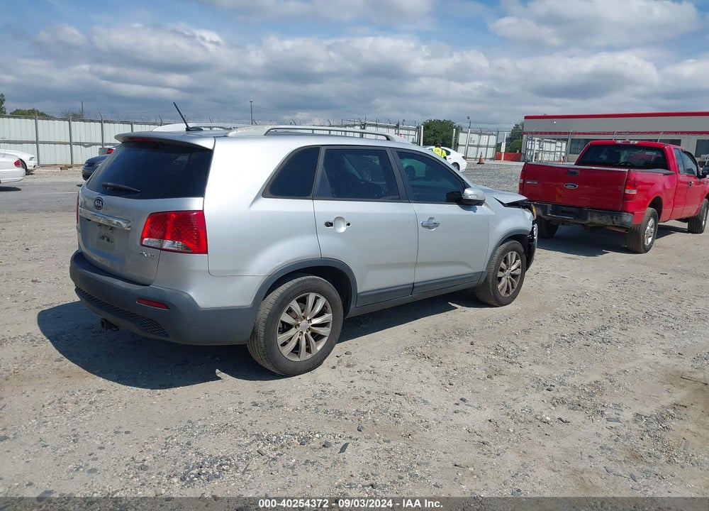 2011 KIA SORENTO EX V6 VIN: 5XYKU4A24BG104380