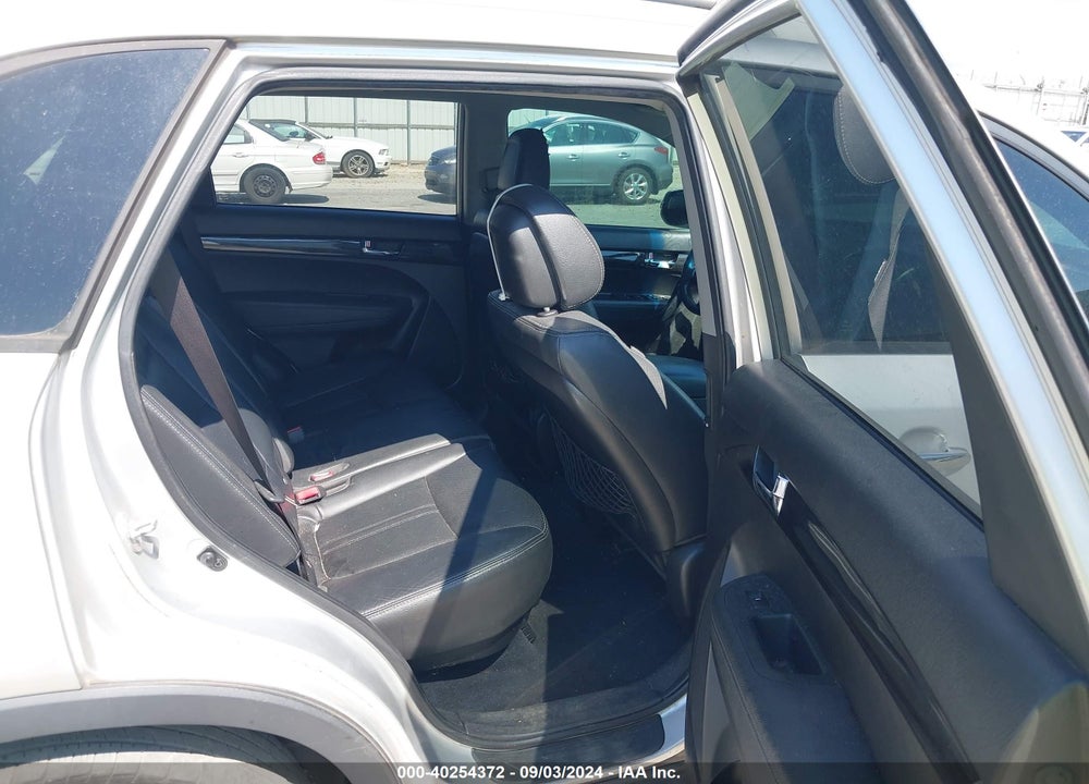 2011 KIA SORENTO EX V6 VIN: 5XYKU4A24BG104380