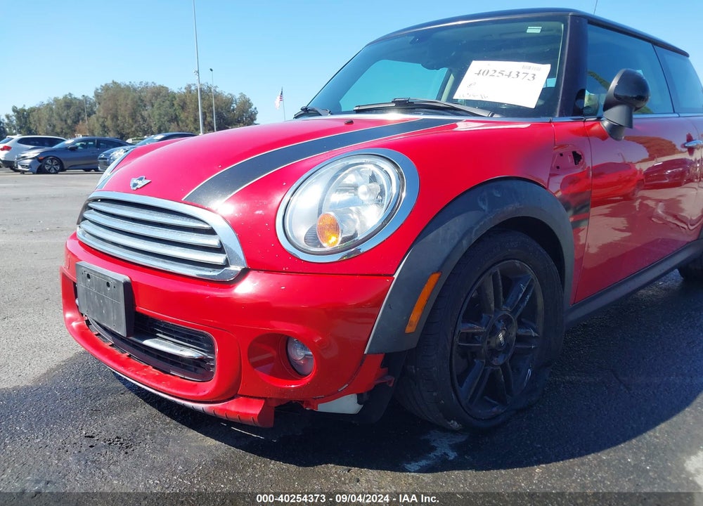 2013 MINI HARDTOP COOPER VIN: WMWSU3C50DT683700
