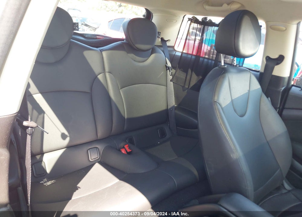 2013 MINI HARDTOP COOPER VIN: WMWSU3C50DT683700