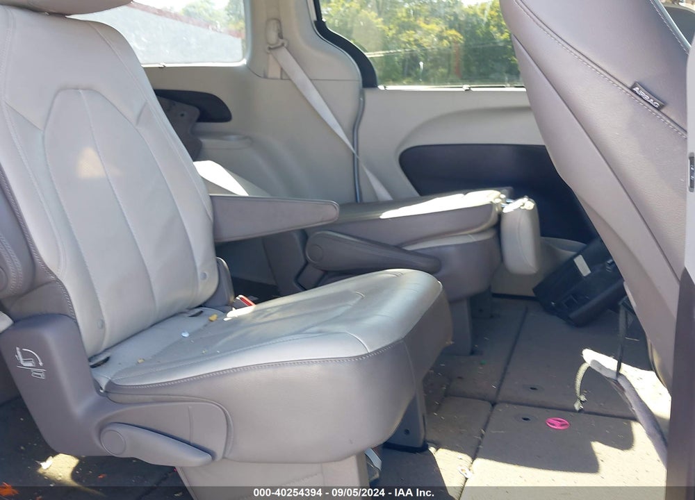 2017 CHRYSLER PACIFICA TOURING L PLUS VIN: 2C4RC1EG8HR536822