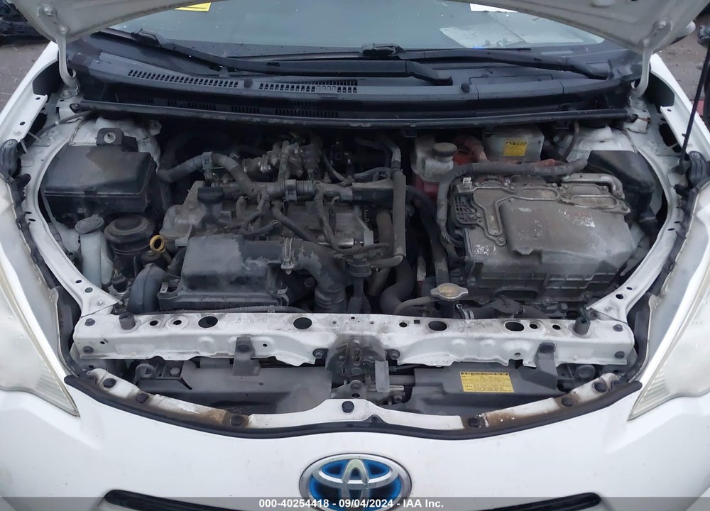 2013 TOYOTA PRIUS C TWO VIN: JTDKDTB39D1547466