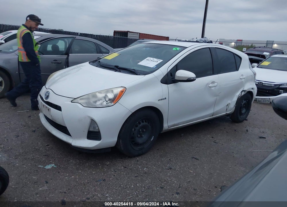 2013 TOYOTA PRIUS C TWO VIN: JTDKDTB39D1547466