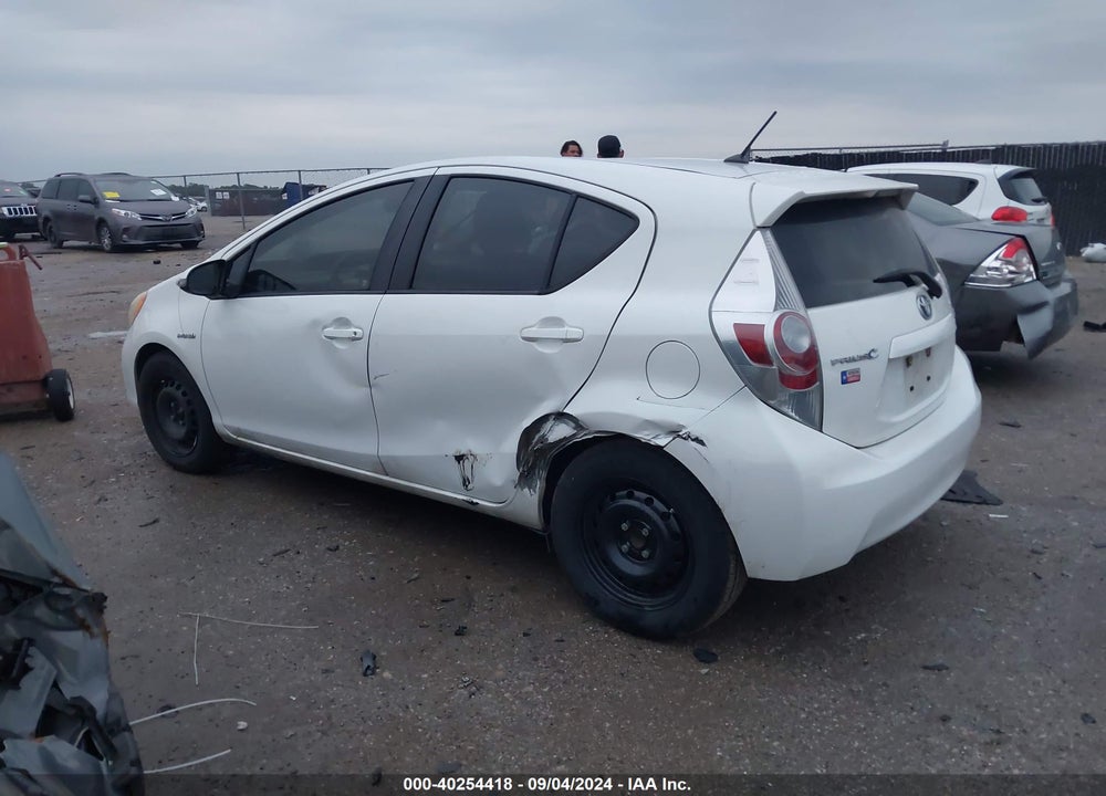2013 TOYOTA PRIUS C TWO VIN: JTDKDTB39D1547466