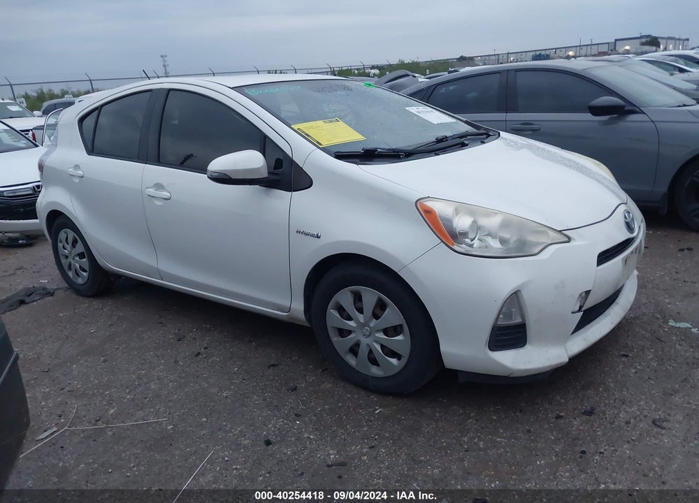 2013 TOYOTA PRIUS C TWO VIN: JTDKDTB39D1547466